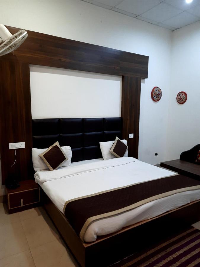 Hotel Green Park Nainital Eksteriør bilde
